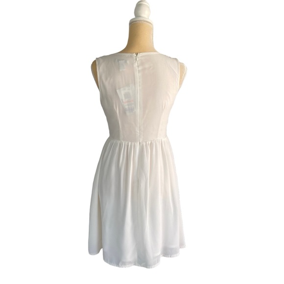 BAR III Women’s Sleeveless Floral Embroidered Mesh Bodice Dress Size: S - Picture 3 of 10